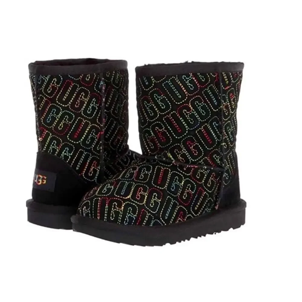 UGG Classic II Graphic Stitch Short Boots Baby size 6